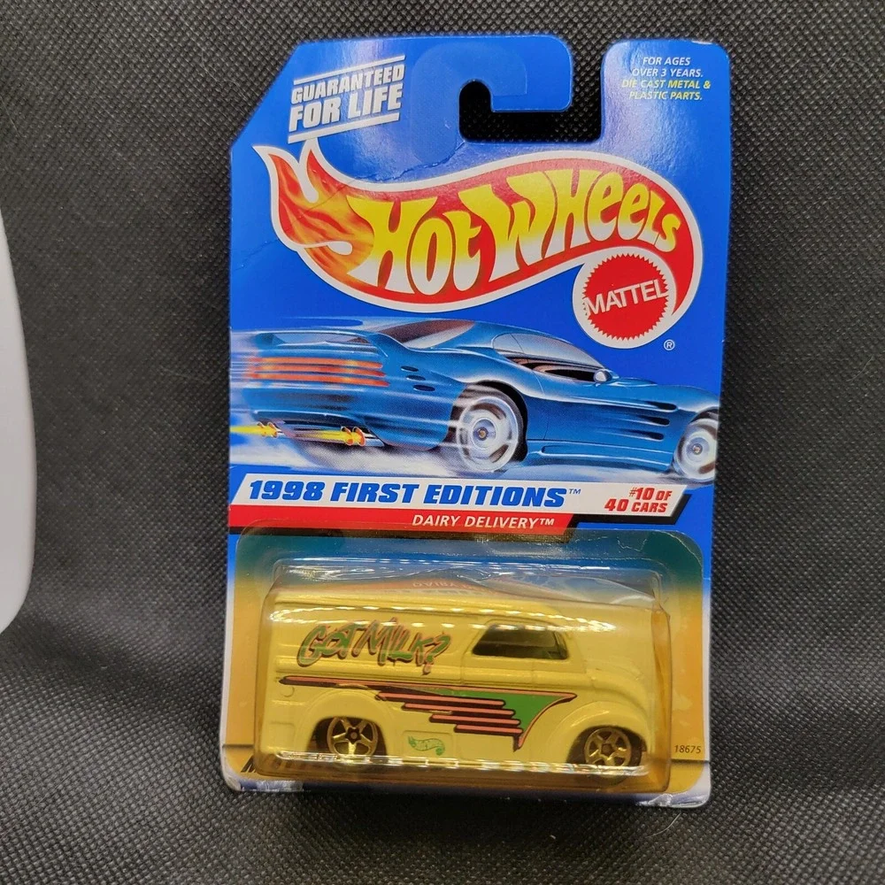 Hot Wheels 1998 First Editions Dairy Delivery #10 Of 40 1:64 Diecast Truck